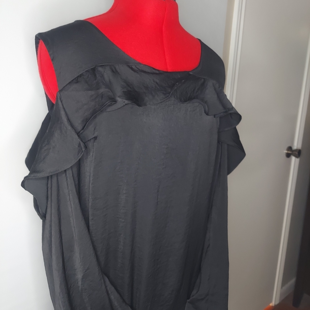 Black XL silky cold shoulder shift dress.